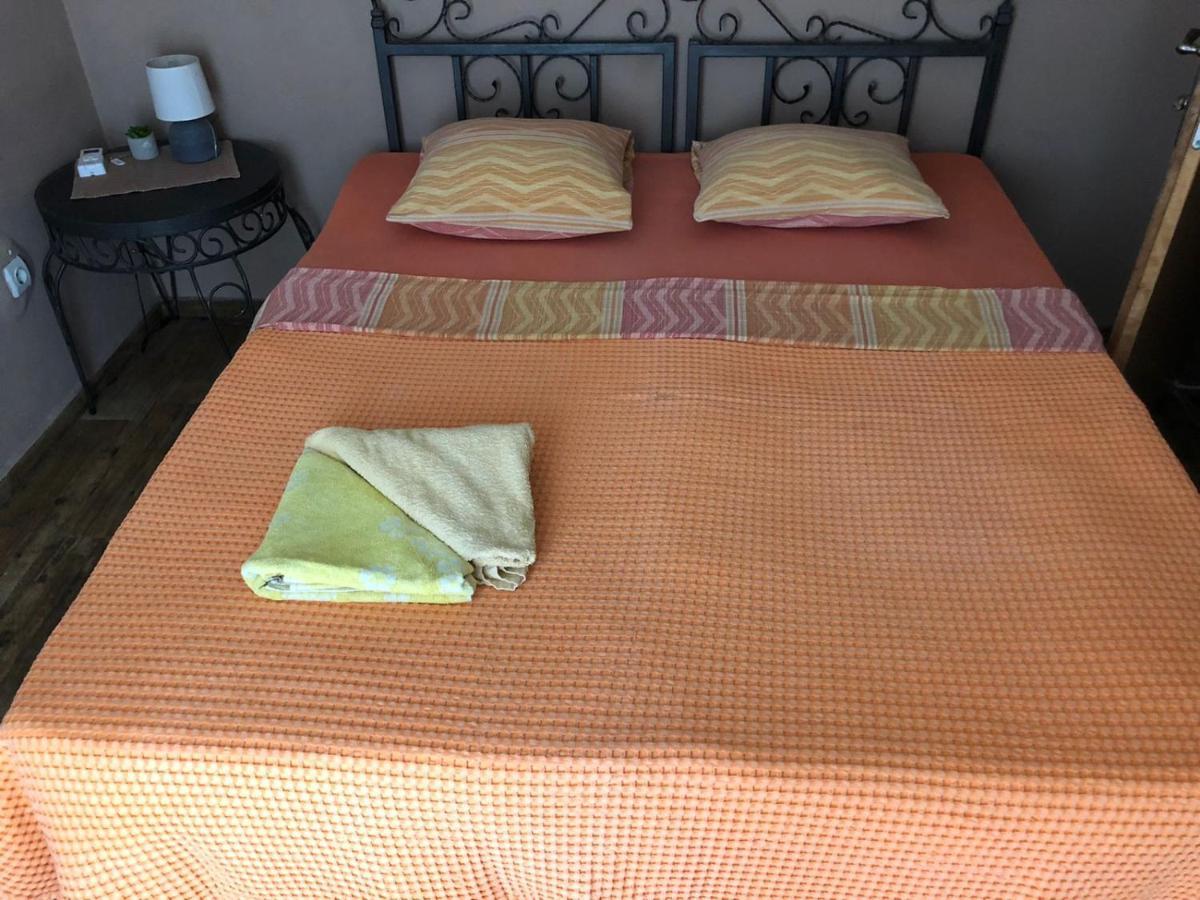 Hostel Anton Тиват Экстерьер фото