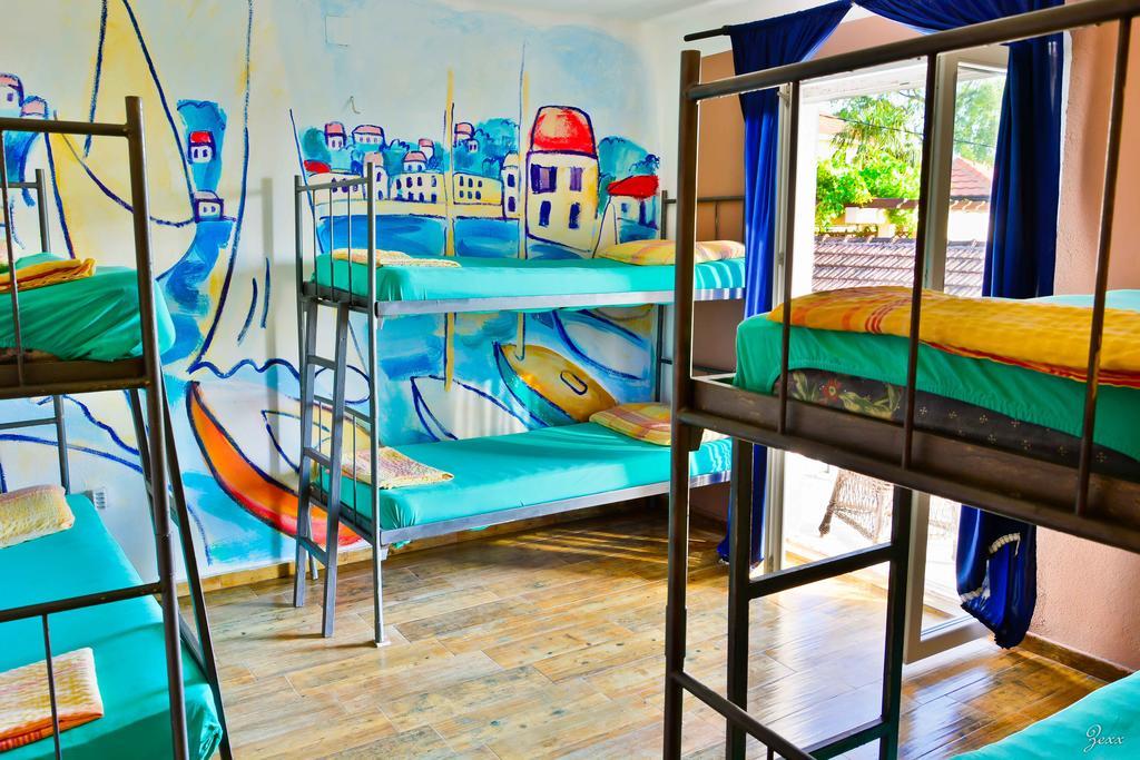 Hostel Anton Тиват Номер фото