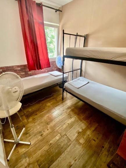 Hostel Anton Тиват Экстерьер фото