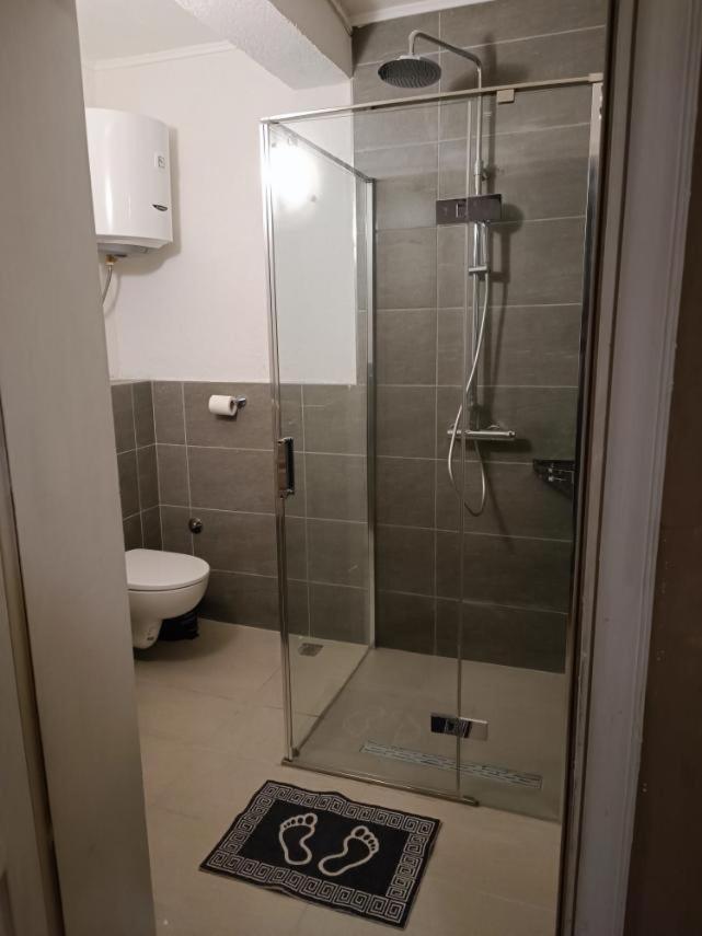 Hostel Anton Тиват Экстерьер фото