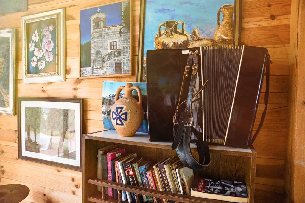 Hostel Anton Тиват Экстерьер фото