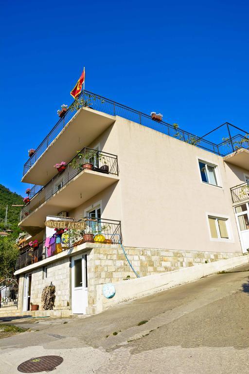 Hostel Anton Тиват Экстерьер фото