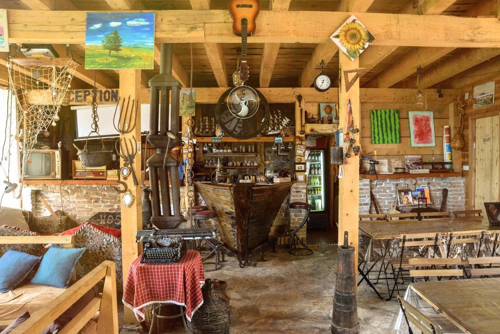 Hostel Anton Тиват Экстерьер фото