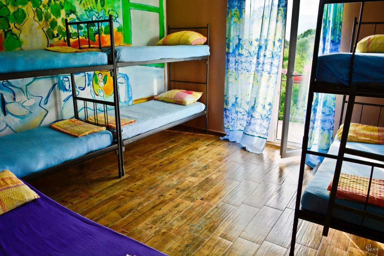 Hostel Anton Тиват Номер фото